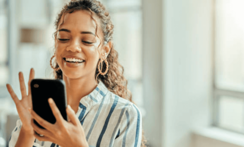 How To Communicate Effectively When There's No Wi-Fi
